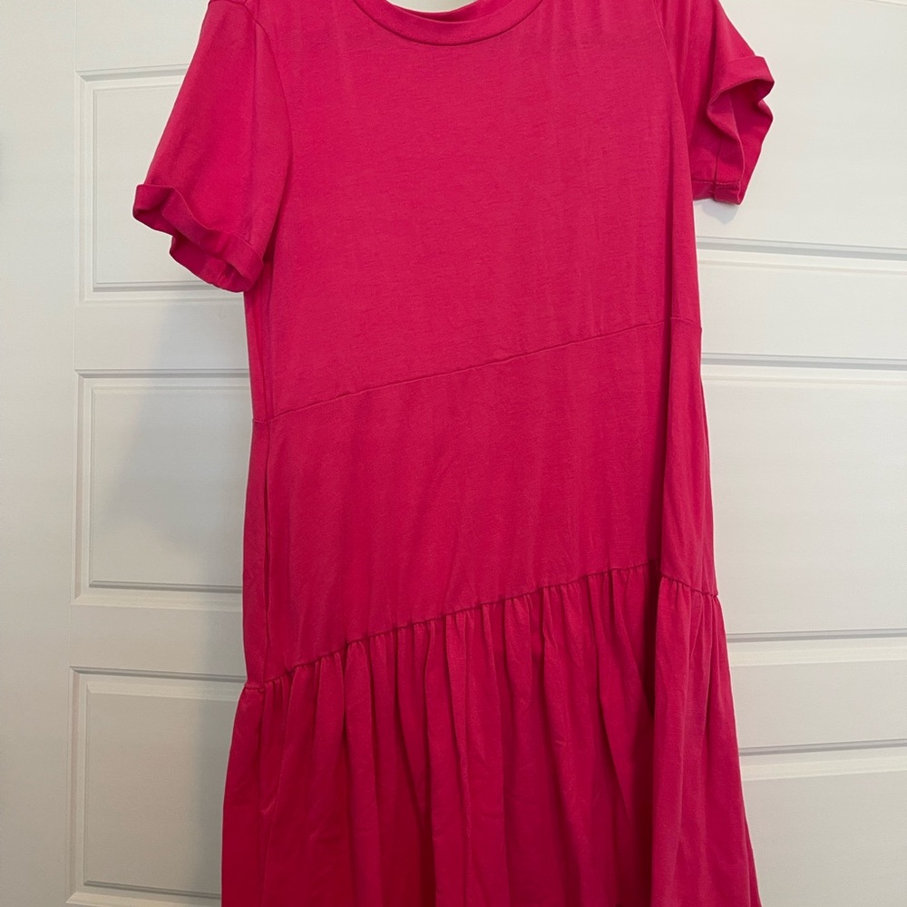 Women’s Fuchsia Short Sleeve Tiered Dress